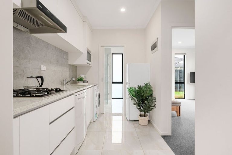 Photo of property in 23 Sydney Place, Flagstaff, Hamilton, 3210