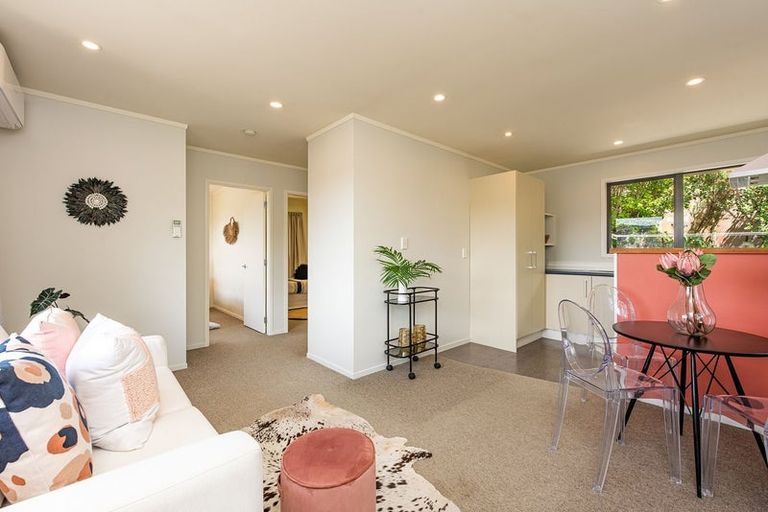 Photo of property in 65 Allington Road, Karori, Wellington, 6012