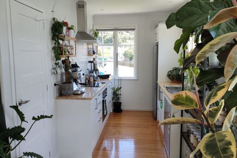 Photo of property in 33 Toomath Street, Naenae, Lower Hutt, 5011