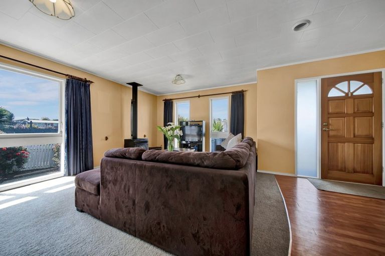 Photo of property in 7 Oleander Place, Bell Block, New Plymouth, 4312