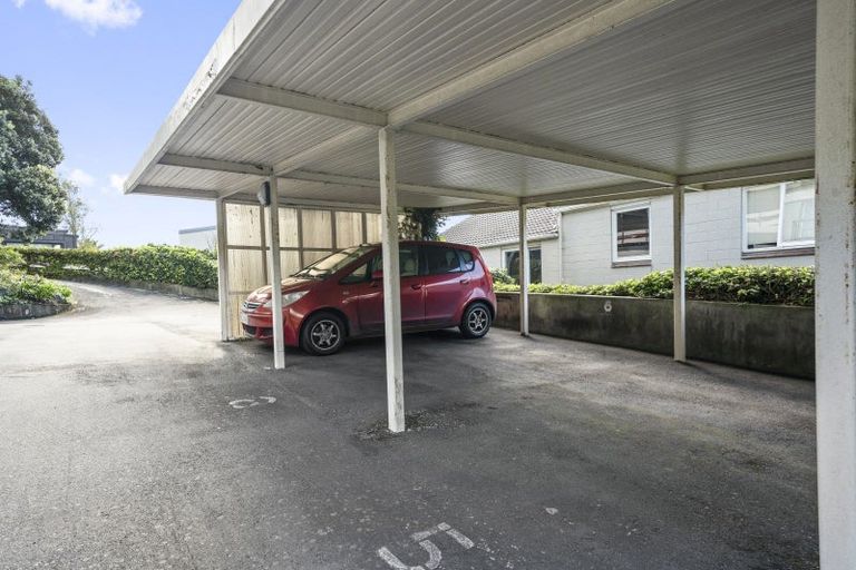 Photo of property in Mansfield Towers, 1 Grant Road, Thorndon, Wellington, 6011