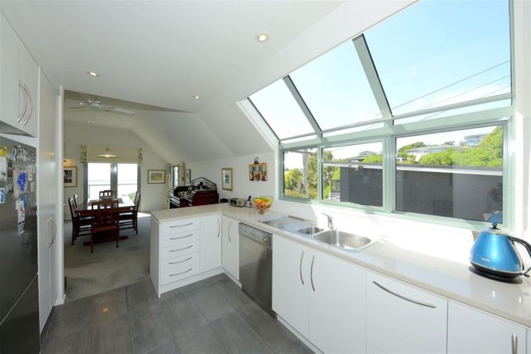 Photo of property in 185 Mount Pleasant Road, Mount Pleasant, Christchurch, 8081