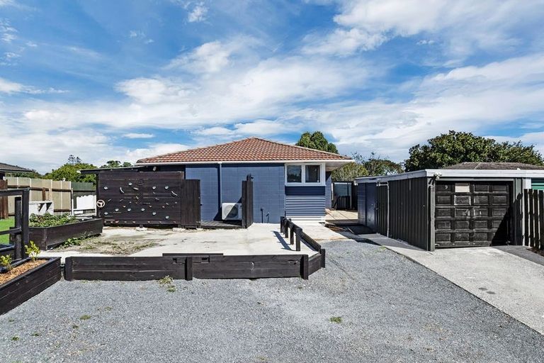 Photo of property in 9 Rata Street, Waiuku, 2123