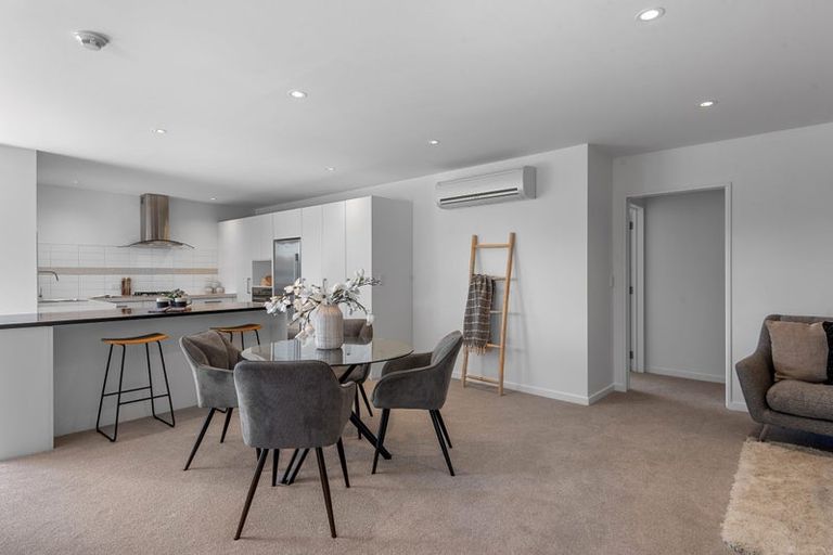 Photo of property in 30 Holiday Drive, Mairehau, Christchurch, 8052