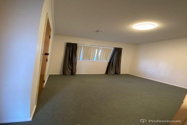 Photo of property in 4 Waimahia Avenue, Weymouth, Auckland, 2103