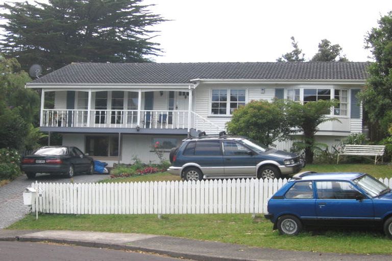 Photo of property in 37 Morriggia Place, Bayview, Auckland, 0629