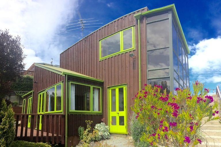 Photo of property in 31 Gorman Street, Macandrew Bay, Dunedin, 9014