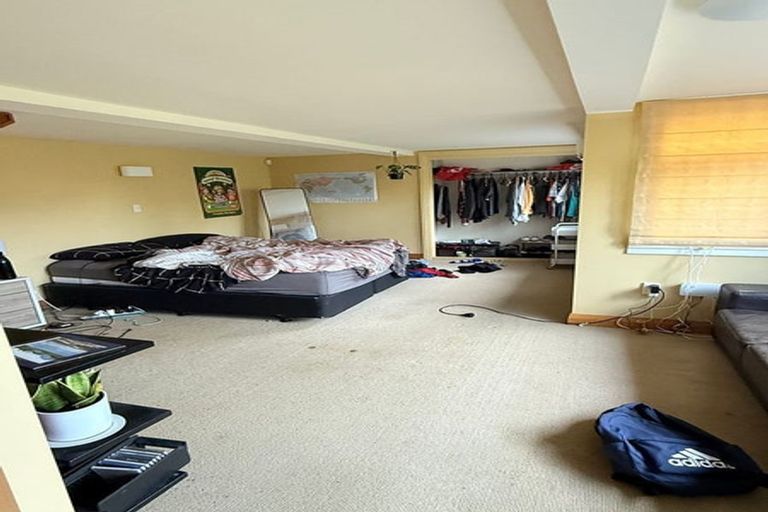 Photo of property in 16 Asquith Terrace, Brooklyn, Wellington, 6021