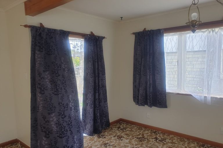 Photo of property in 168 Birkdale Road, Birkdale, Auckland, 0626