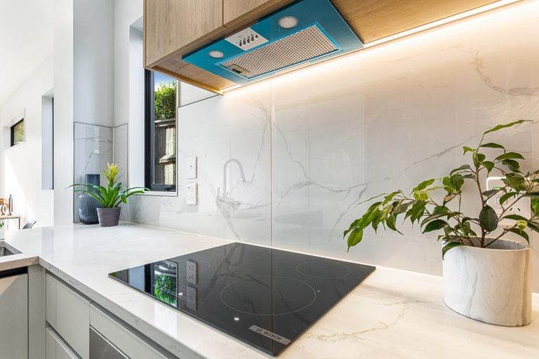 Photo of property in 6/12 Fraser Road, Narrow Neck, Auckland, 0624