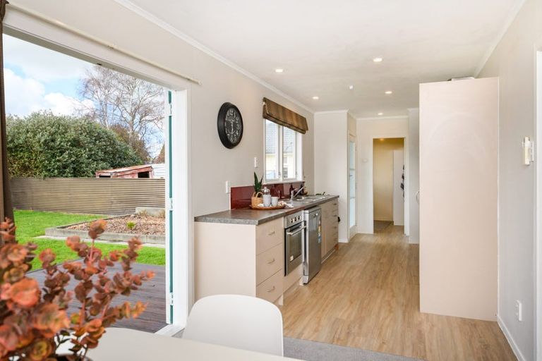 Photo of property in 5 Acacia Street, Kelvin Grove, Palmerston North, 4414