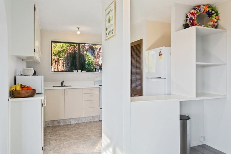 Photo of property in 9 Gladstone Grove, Richmond Heights, Taupo, 3330