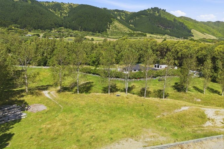 Photo of property in 6 Hadfield Road, Peka Peka, Waikanae, 5391