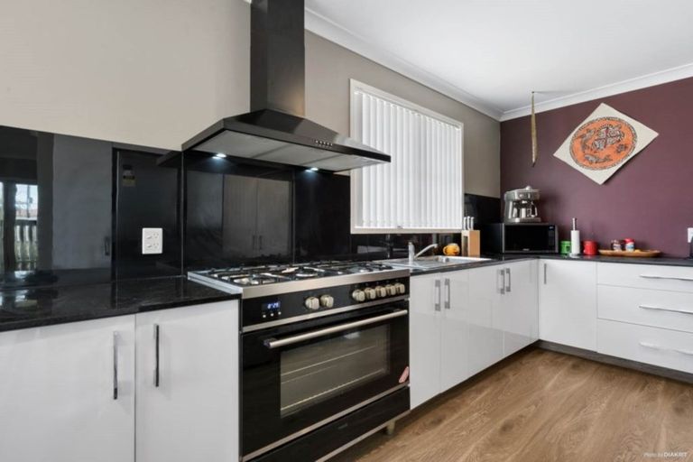 Photo of property in 30 James Street, Mangere East, Auckland, 2024