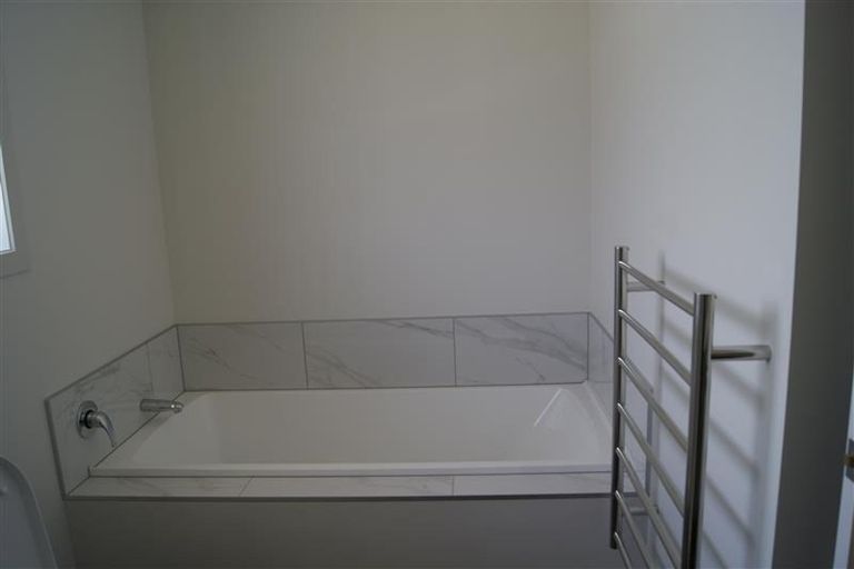 Photo of property in 10 Camborne Crescent, Blenheim, 7201