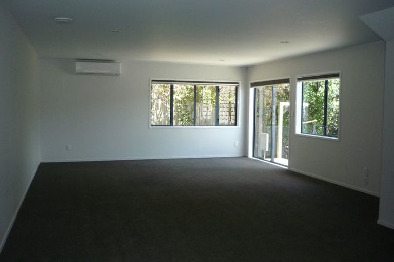 Photo of property in 24 Coralsea Way, Arkles Bay, Whangaparaoa, 0932