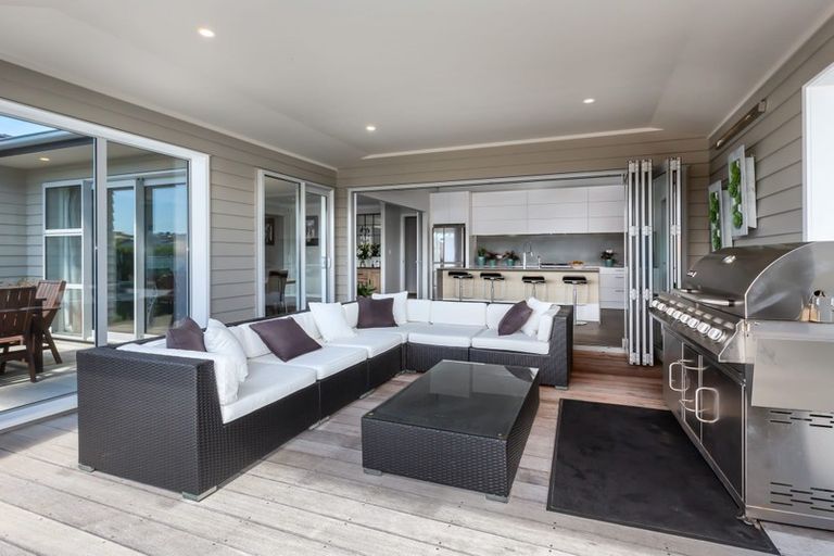 Photo of property in 36 John Burke Drive, Aotea, Porirua, 5024