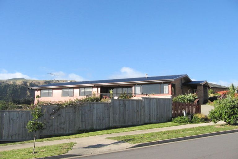 Photo of property in 3 Charlotte Way, Raumati South, Paraparaumu, 5032