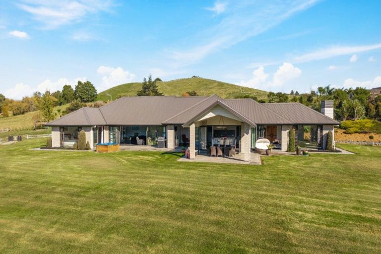 Photo of property in 246 Blackbridge Road, Dairy Flat, Albany, 0794