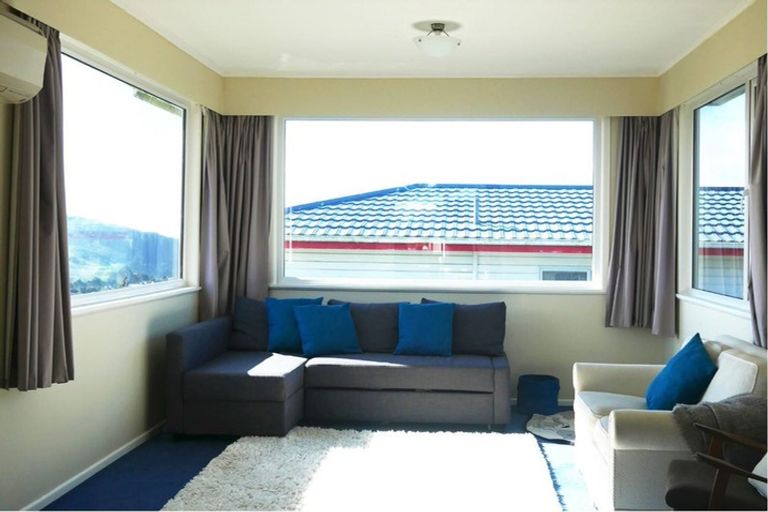Photo of property in 23 Carluke Street, Paparangi, Wellington, 6037