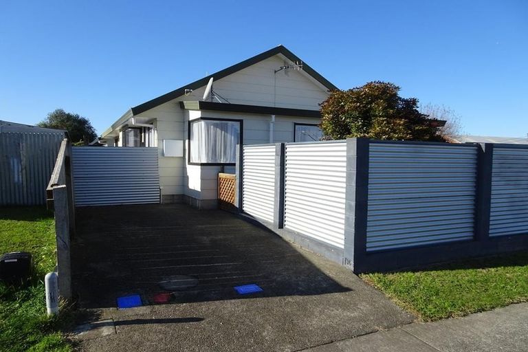 Photo of property in 114 Duchess Crescent, Mayfair, Hastings, 4122