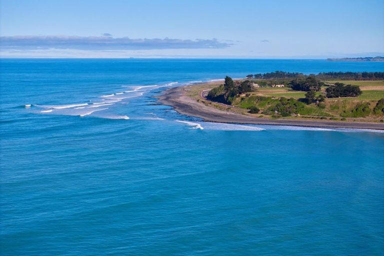 Photo of property in 1404 State Highway 1, Mangamaunu, Kaikoura, 7371