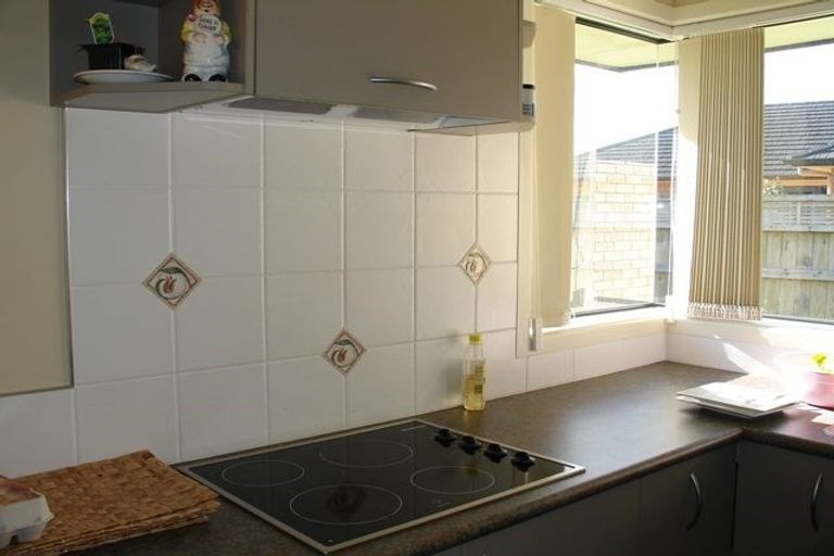 Photo of property in 8a Carisbrook Place, Rototuna North, Hamilton, 3210