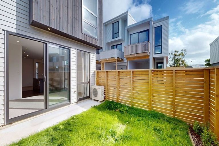 Photo of property in 6 Houhere Street, Paraparaumu, 5032