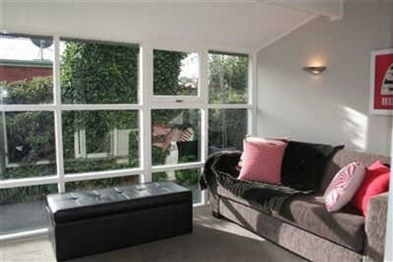 Photo of property in 31 Landsdowne Terrace, Cashmere, Christchurch, 8022