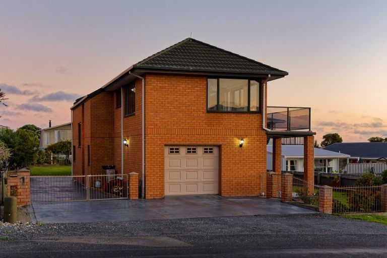 Photo of property in 1 Tui Road, South Bay, Kaikoura, 7300