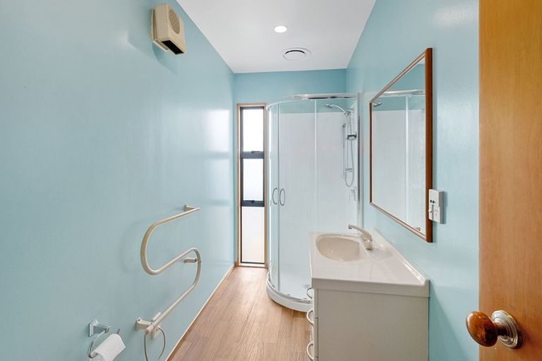 Photo of property in 2/96 Wainui Street, Riccarton, Christchurch, 8041