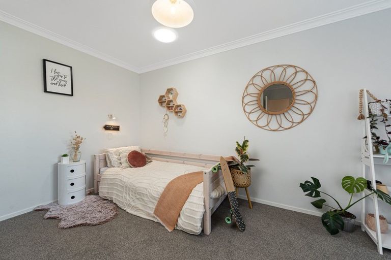 Photo of property in 12 Berwick Place, Mount Maunganui, 3116