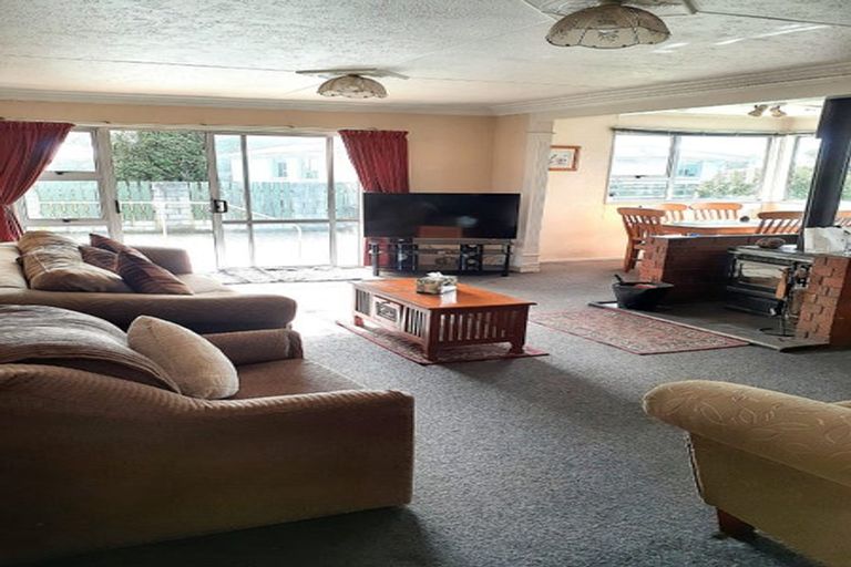 Photo of property in 37 Baxter Street, Grasmere, Invercargill, 9810