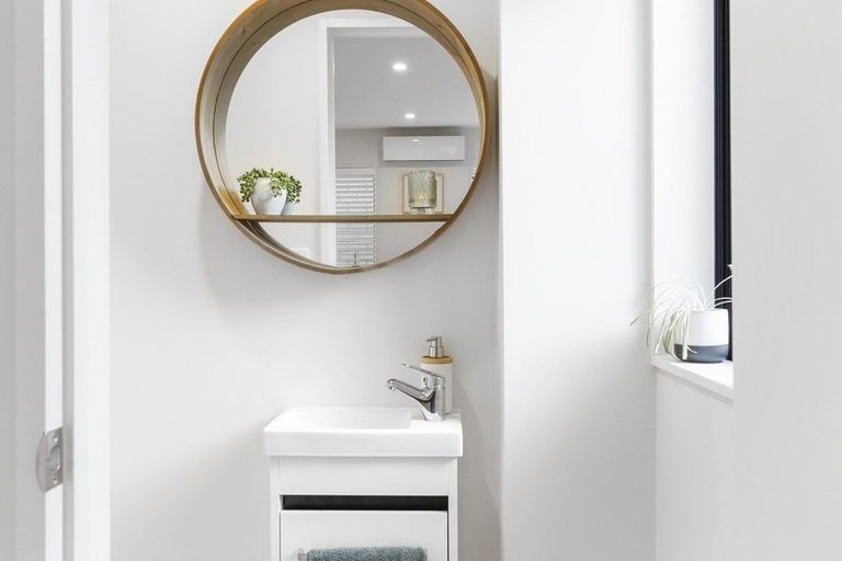 Photo of property in 26 Kearns Drive, Hobsonville, Auckland, 0616