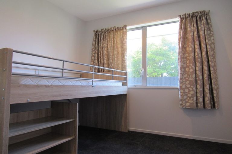 Photo of property in 2/10 Stacey Place, Woolston, Christchurch, 8062