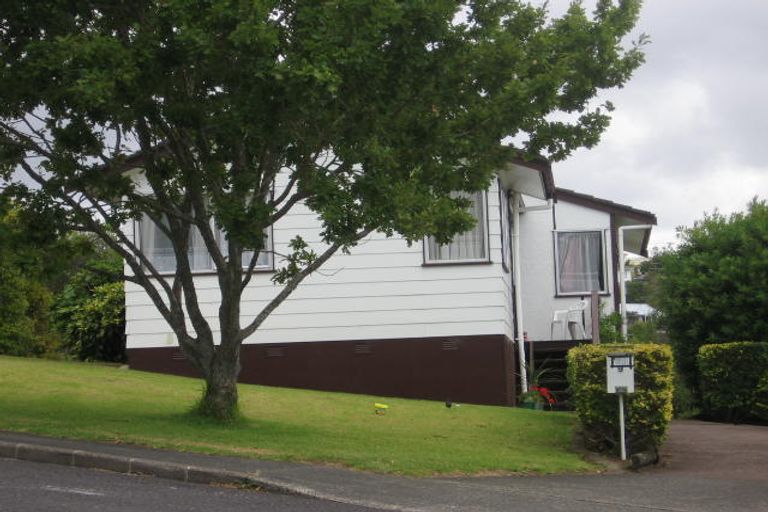 Photo of property in 9 Tesla Place, Totara Vale, Auckland, 0629