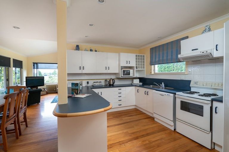 Photo of property in 22 Pokaka Crescent, Wharewaka, Taupo, 3330