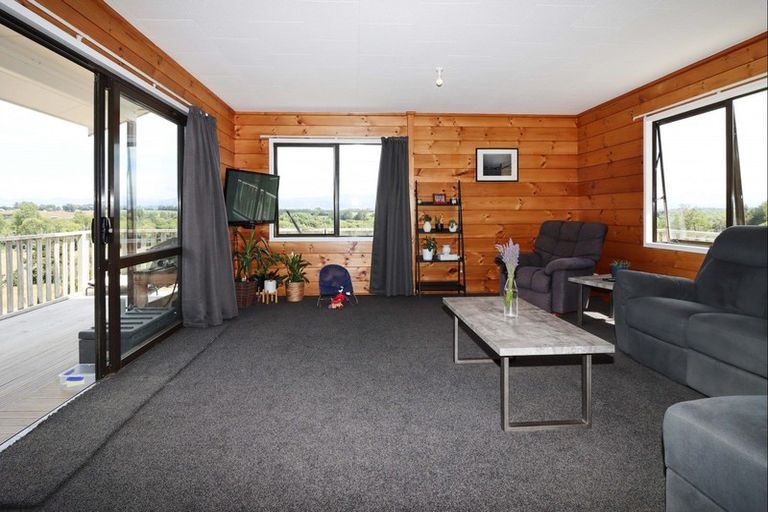 Photo of property in 811 Te Whiti Road, Te Whiti, Masterton, 5884