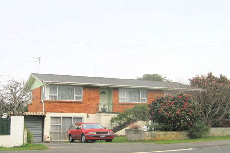 Photo of property in 49 Dalgliesh Avenue, Forest Lake, Hamilton, 3200