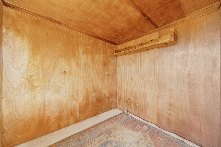 Photo of property in 10 Hopkirk Avenue, Wallaceville, Upper Hutt, 5018