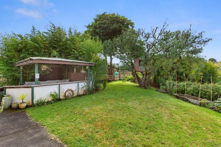 Photo of property in 20 East Street, Raglan, 3225