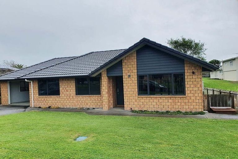 Photo of property in 5 Keven Road, Clarks Beach, Pukekohe, 2679