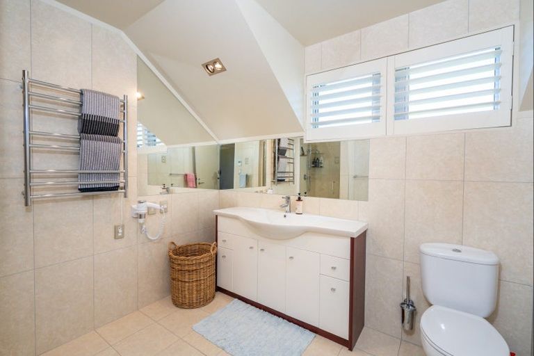 Photo of property in 119 Wakeman Road, Acacia Bay, Taupo, 3330