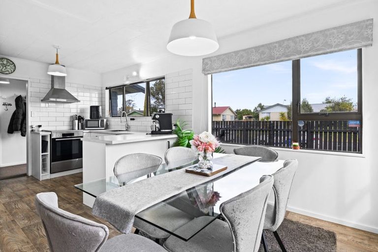 Photo of property in 16 Lanark Crescent, Tamatea, Napier, 4112