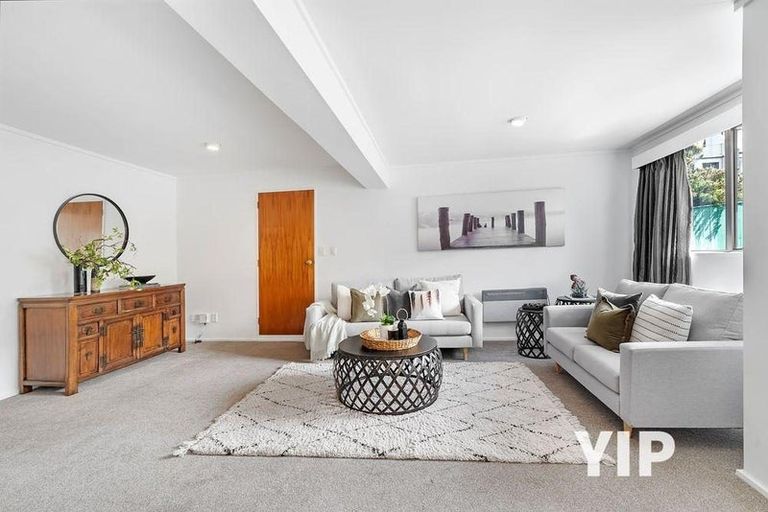 Photo of property in 33 Hindmarsh Street, Johnsonville, Wellington, 6037