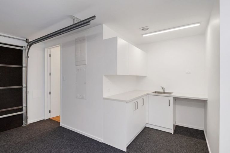 Photo of property in 95c Edgeware Road, St Albans, Christchurch, 8014