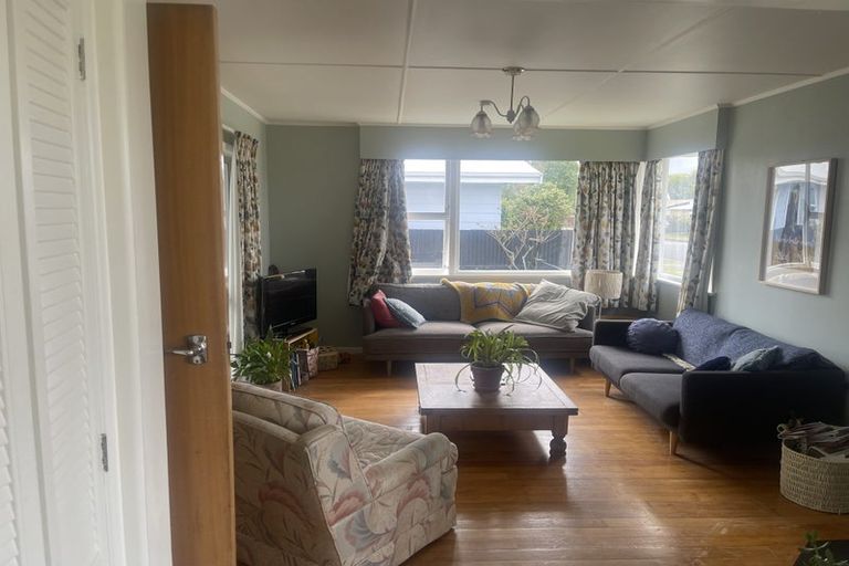 Photo of property in 19 Fisher Place, Carterton, 5713