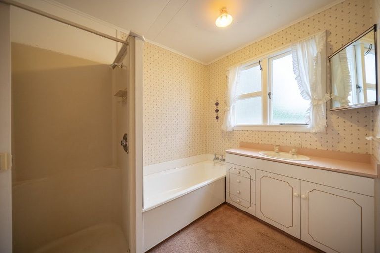 Photo of property in 16 Bligh Street, Te Anau, 9600