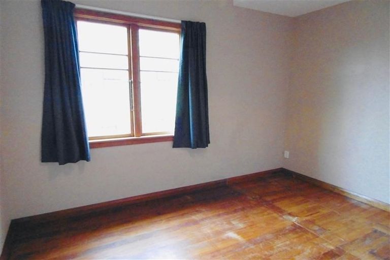 Photo of property in 292 Huatoki Street, Upper Vogeltown, New Plymouth, 4310