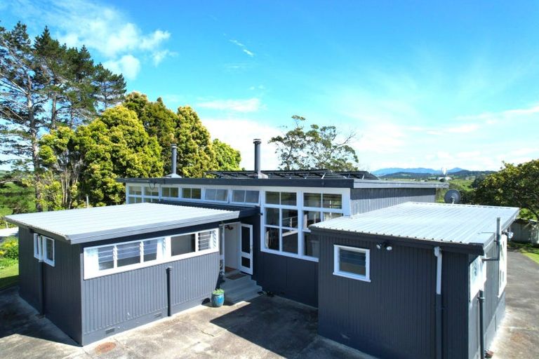 Photo of property in Ex Ararua Primary School, 1823 Ararua Road, Ararua, Matakohe, 0594